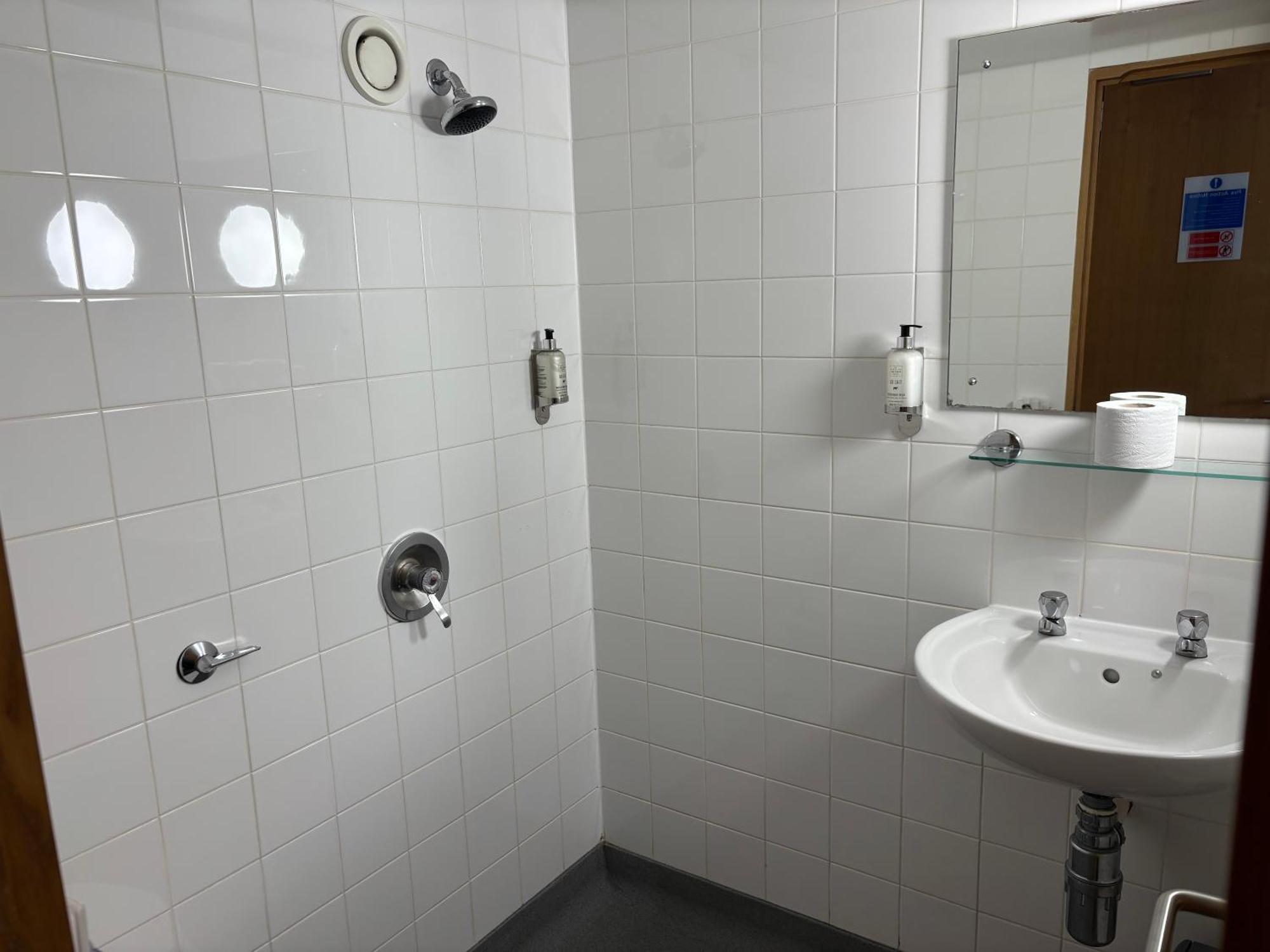 Broadview Hotel نورويش المظهر الخارجي الصورة